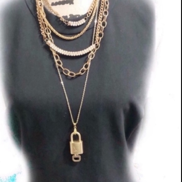 2. Louis Vuitton lock & key with gold necklace with LV box - Picture 5 of 8